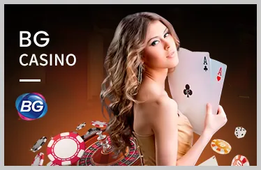 Sảnh casino trực tuyến QH8 với bàn Baccarat và Dealer chuyên nghiệp